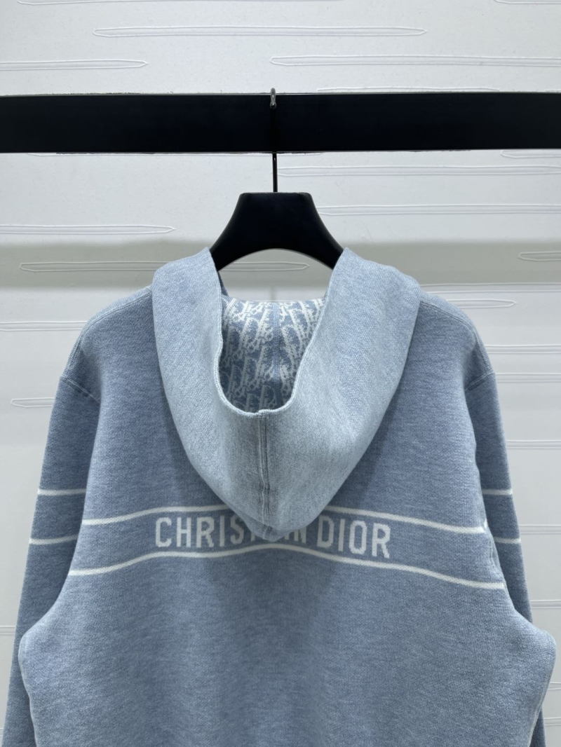 chr1st1an D10r outwear